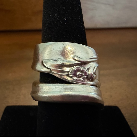 Wrap Spoon Ring - Picture 1 of 13